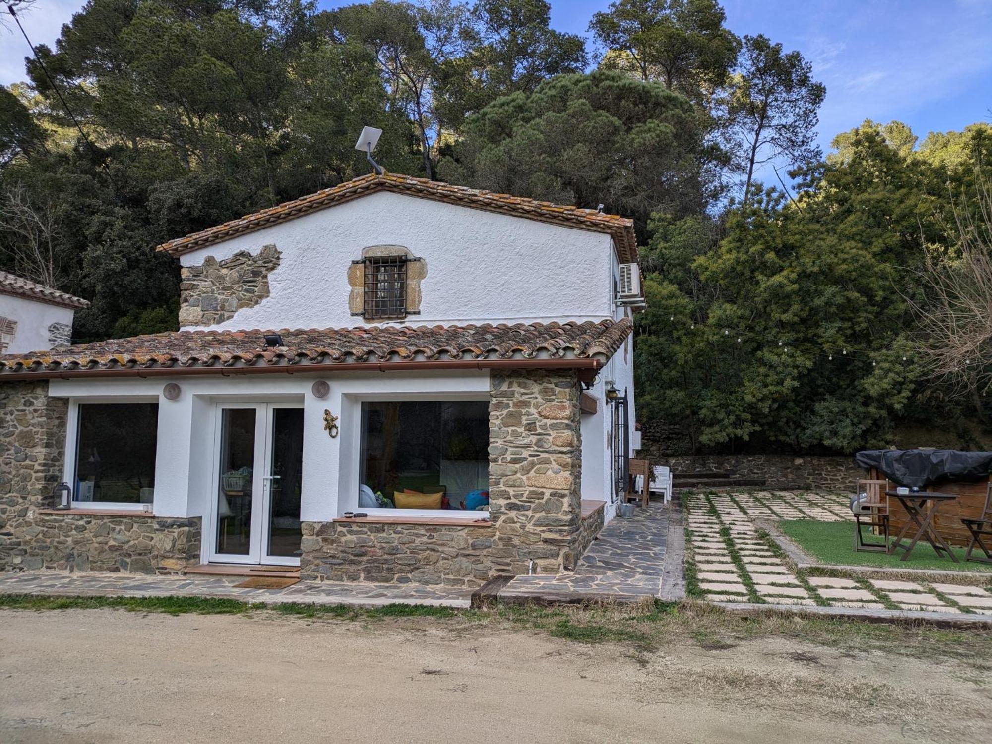 Masia Can Ninot Santa Susanna Bagian luar foto